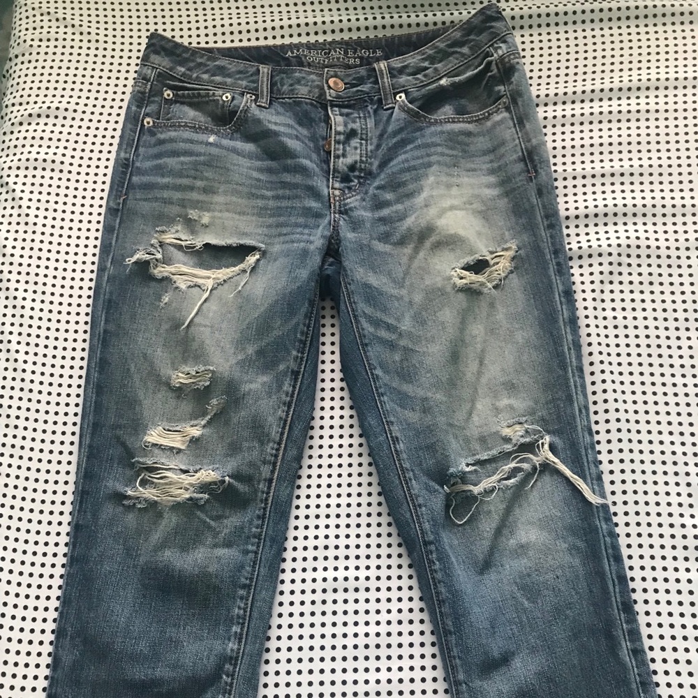 American eagle distressed boyfriend jeans